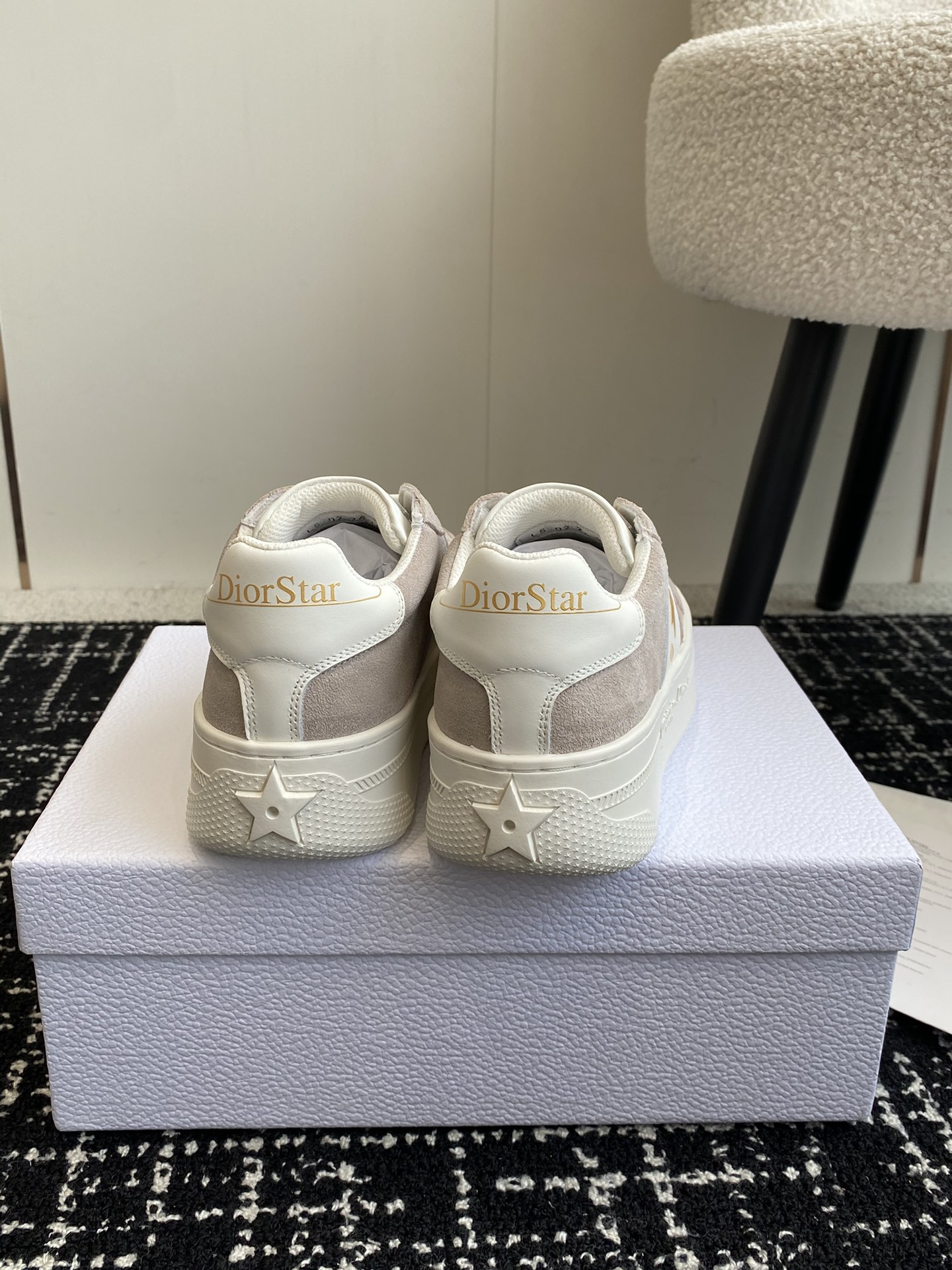 Bagsaaa D10r Star Platform Sneaker Light Beige Suede Calfskin