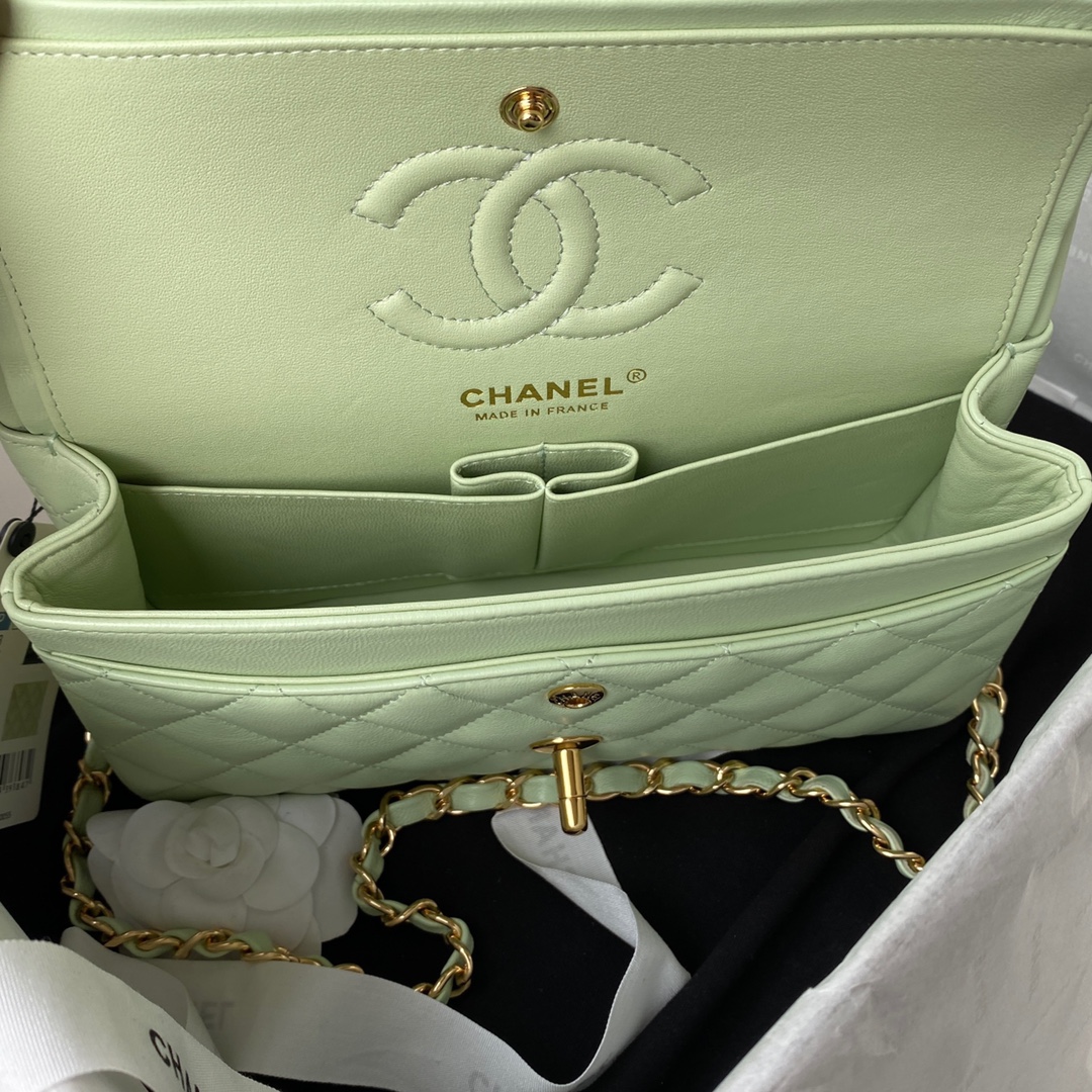 Bagsaaa Ch**el Flap Bag Light Green Lambskin & Gold Hardware - 23cm