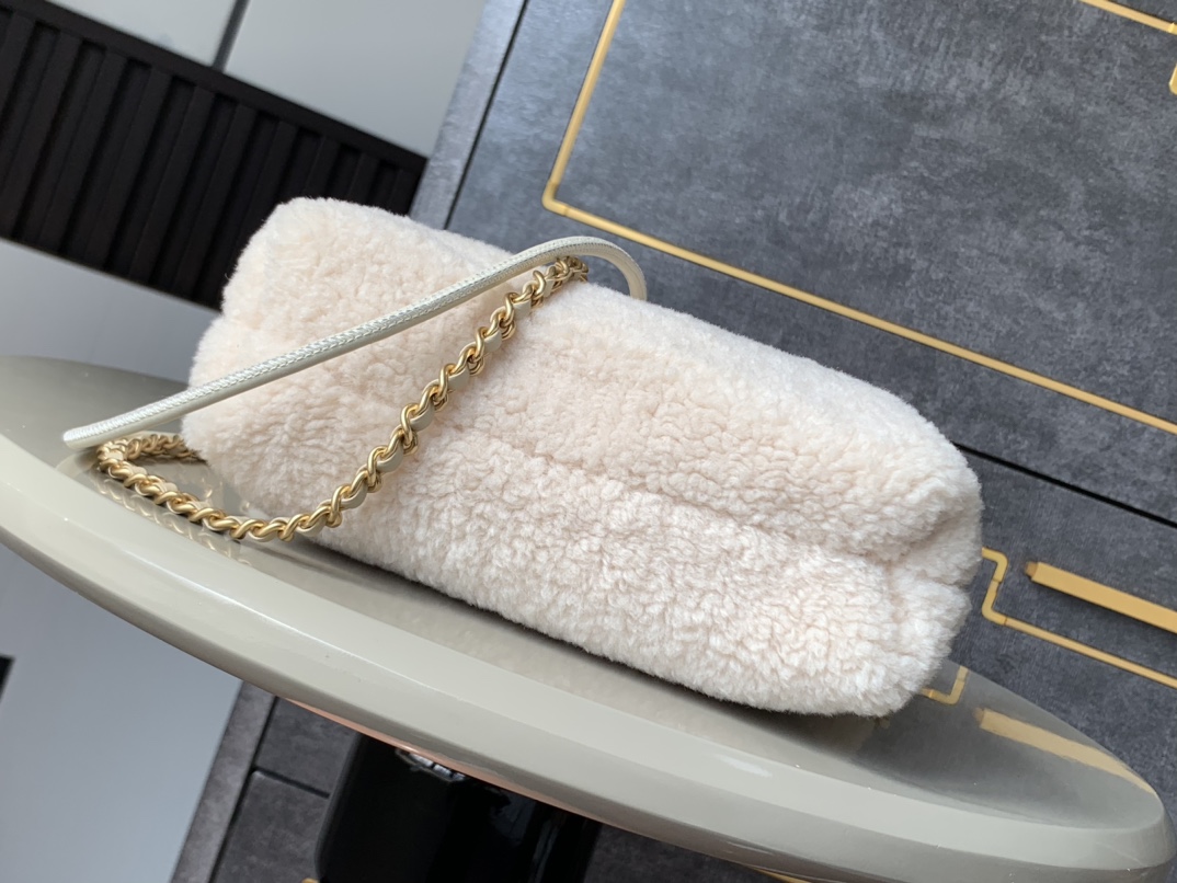 Bagsaaa Ch**el 22 Mini Handbag Shearling Lambskin & Gold-Tone Metal Ecru AS3980 -22 x 22 x 6cm