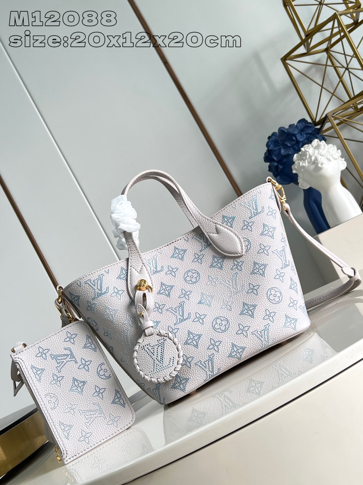 Bagsaaa L0vis Vvtt0n M12088 Flight Mode Blossom PM Bag - 20 x 20 x 12.5 cm