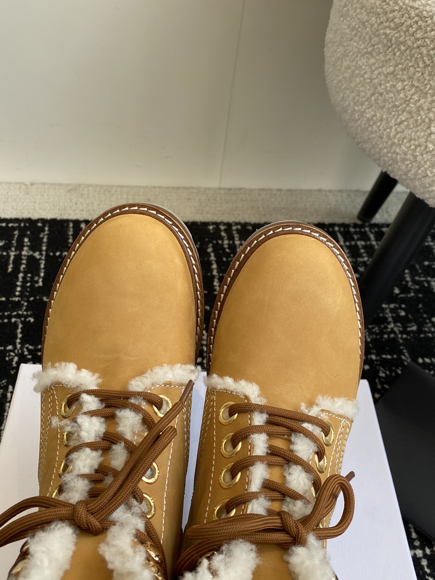 Bagsaaa Ce1i*e Kurt Lace-Up Mid Boot In Nubuck Calfskin And Shearling