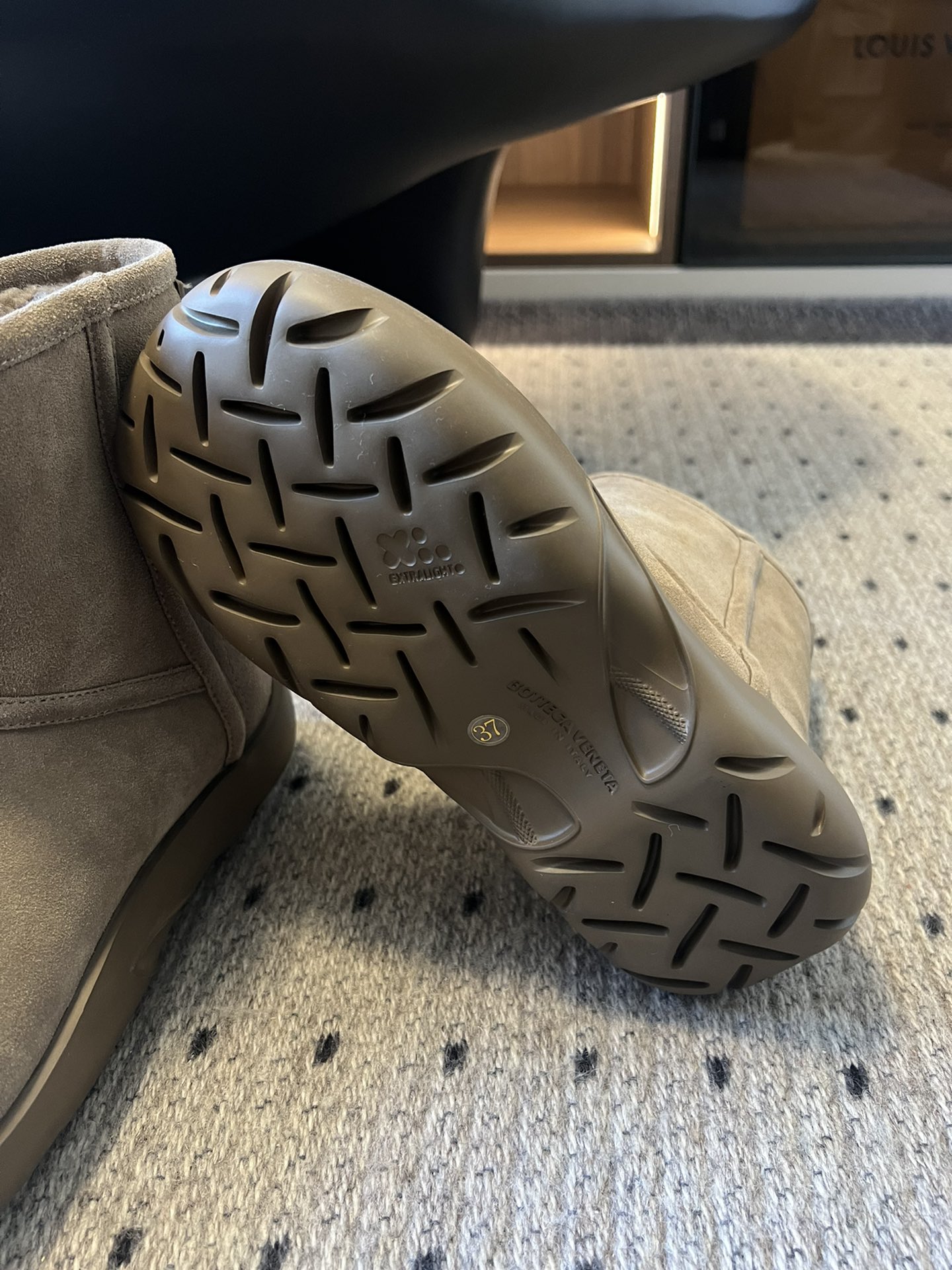 Bagsaaa B0tt*ga Ven*ta Snap Ankle Boot Beige