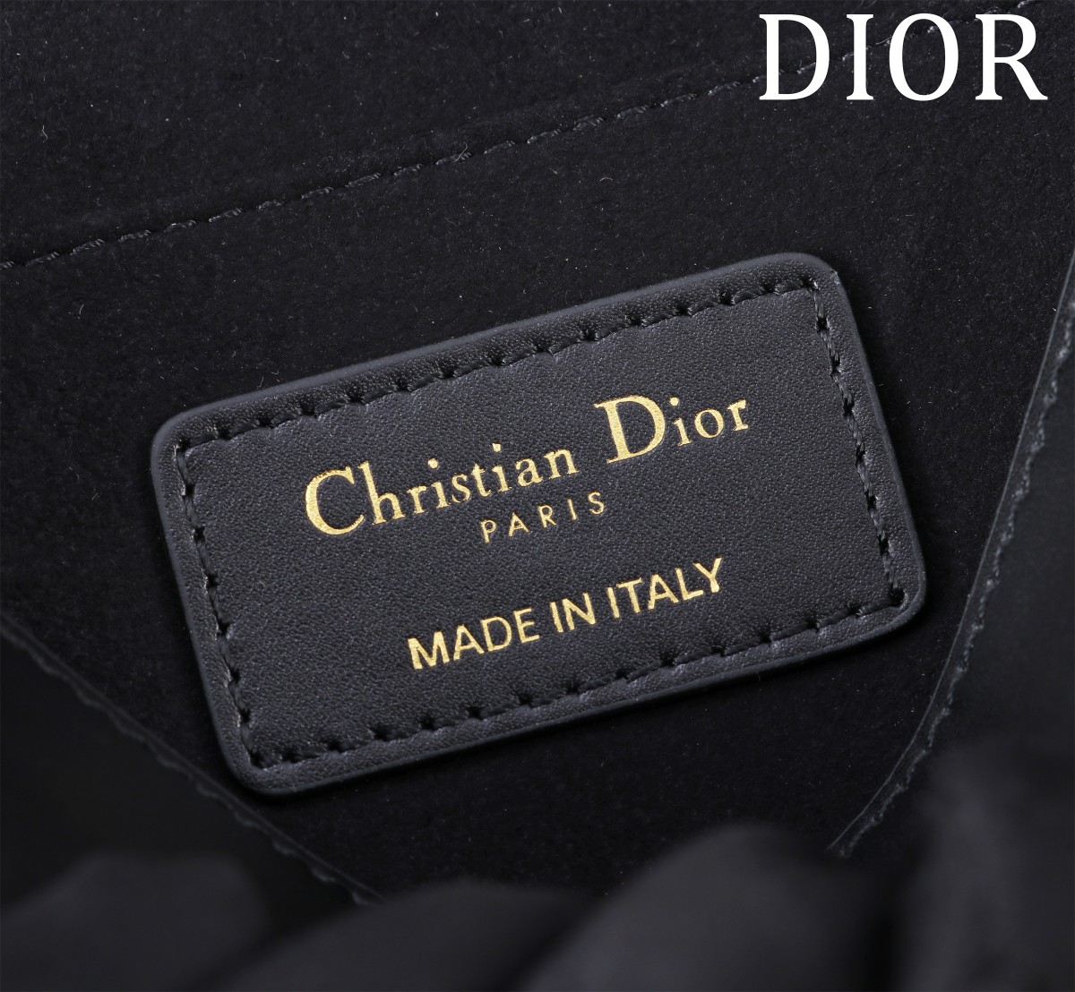 Bagsaaa D10r Bobby Mini Bag Black Box Calfskin - 17.5 x 11 x 3.5 cm