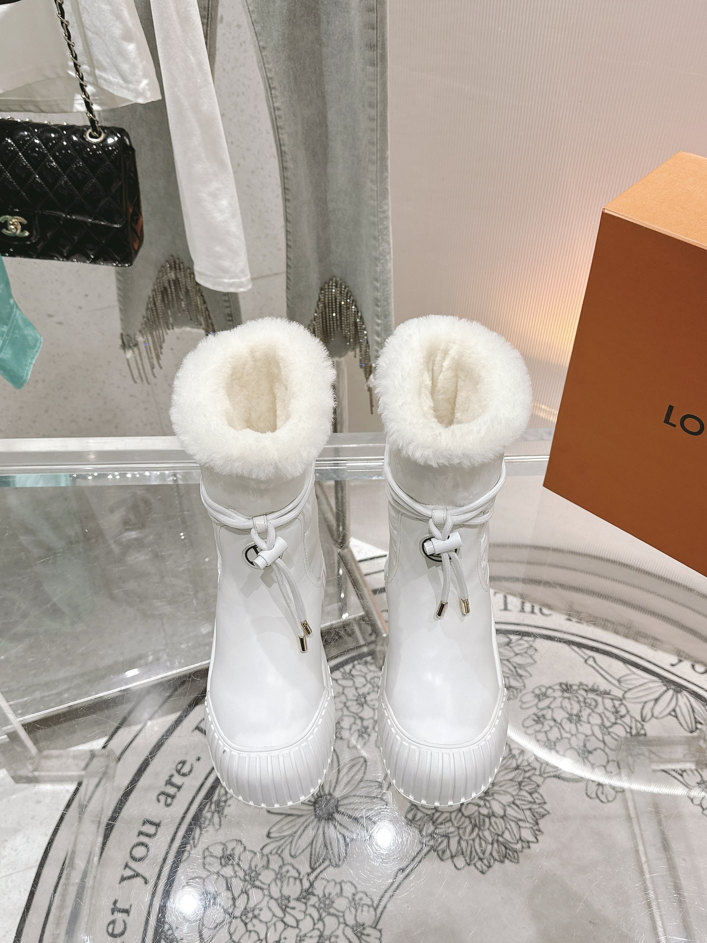 Bagsaaa L0vis Vvtt0n Ruby Flat Ankle Boot White nylon