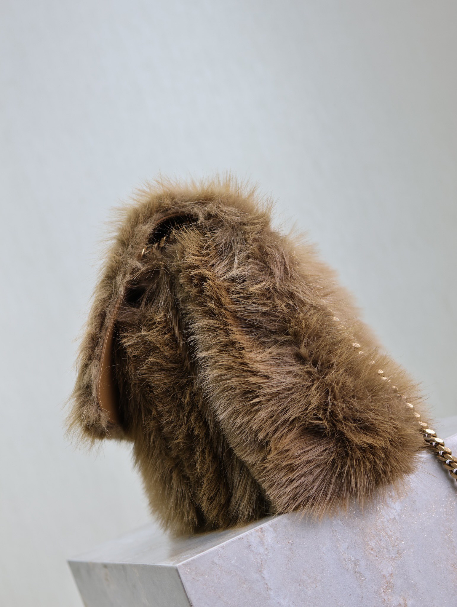 Bagsaaa Y51 Niki Oversized In Shearling - 47 X 34 X 16 CM