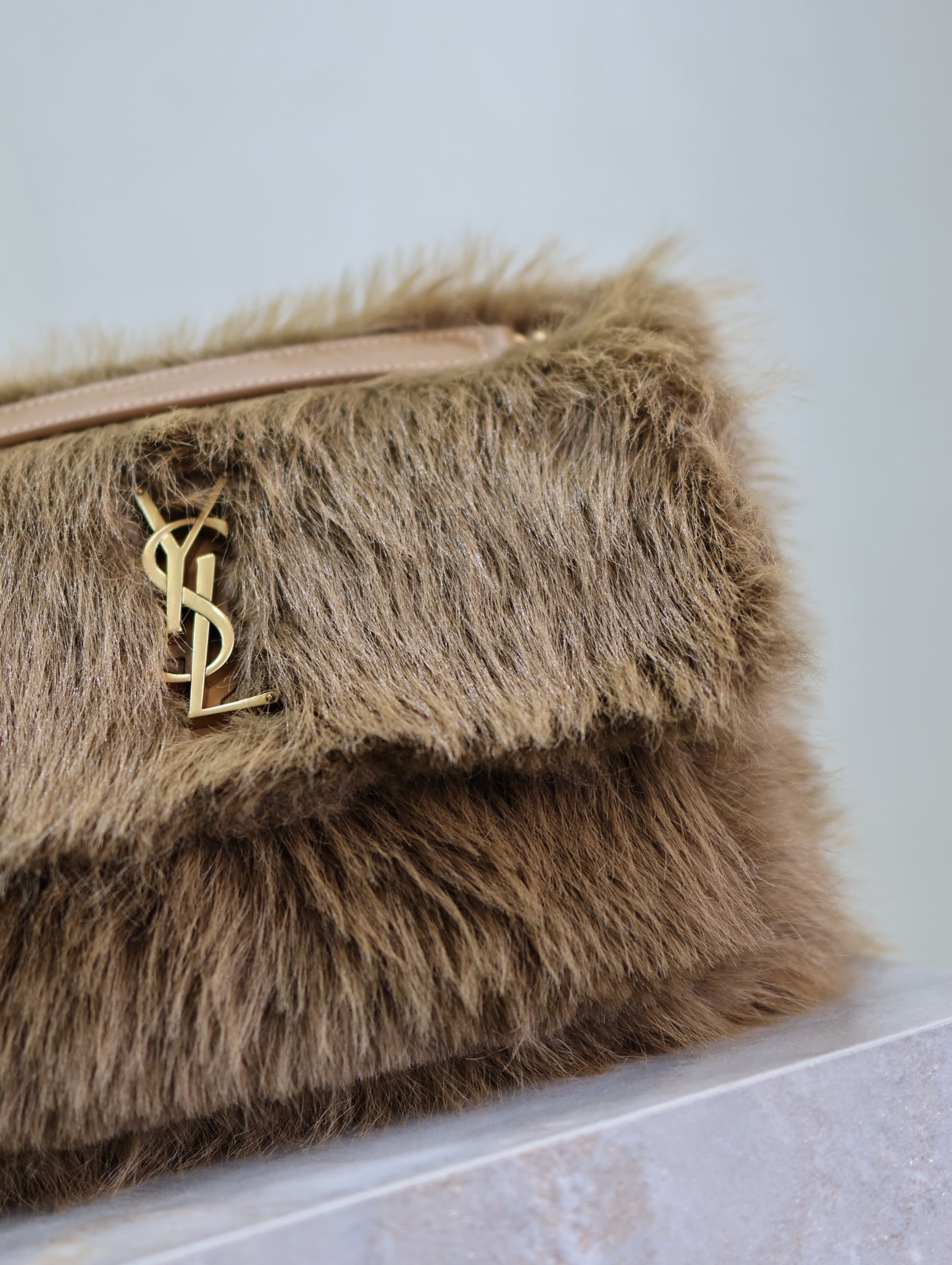 Bagsaaa Y51 Niki Large In Shearling - 32 X 23 X 9 CM