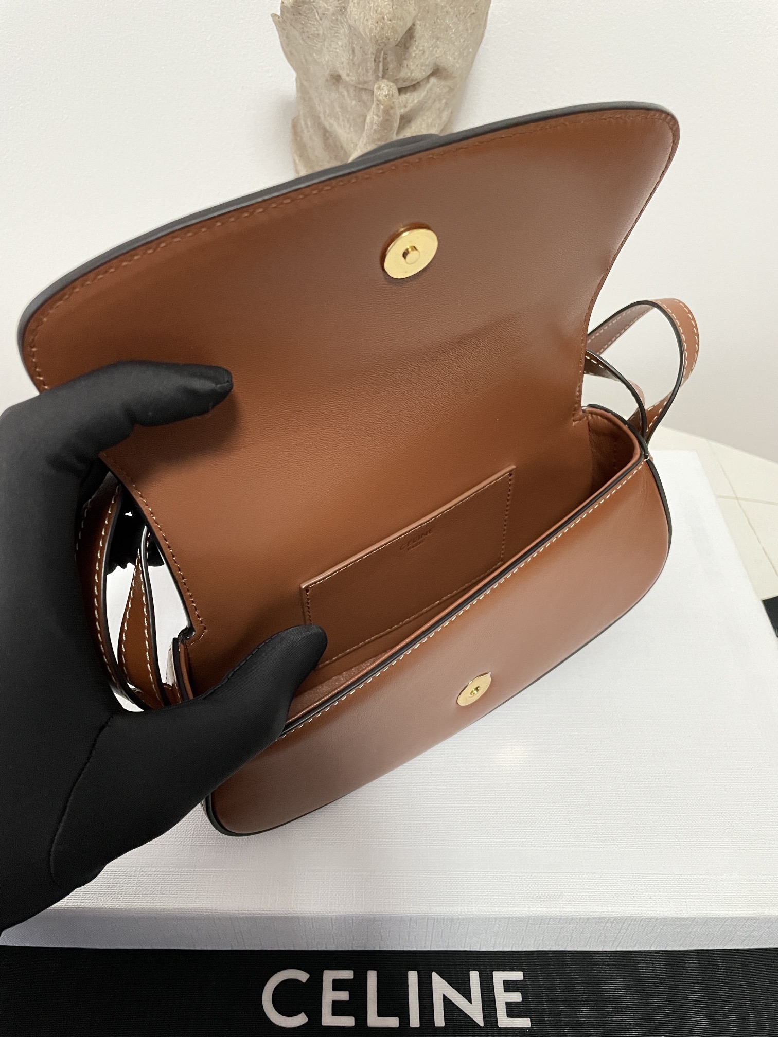 Bagsaaa Ce1i*e Clutch On Strap Tabou In Smooth calfskin Brown - 18.5 x 9.5 x 5 CM