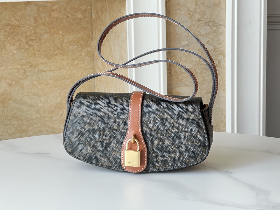 Bagsaaa Ce1i*e Clutch On Strap Tabou In Triomphe Canvas and Calfskin Black - 18.5 x 9.5 x 5 CM
