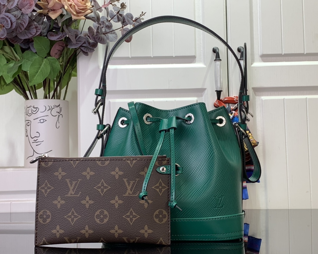 Bagsaaa L0vis Vvtt0n M12603 Noé BB Green - 20 x 15 x 20 cm