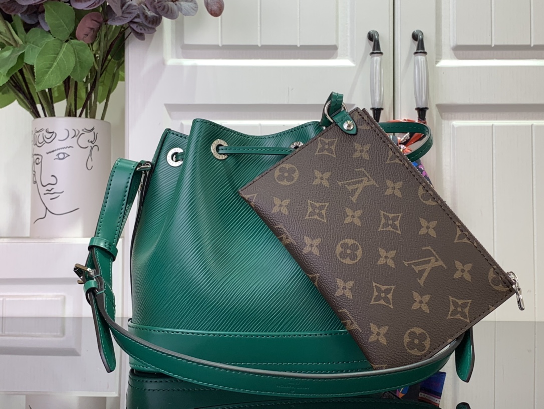 Bagsaaa L0vis Vvtt0n M12603 Noé BB Green - 20 x 15 x 20 cm