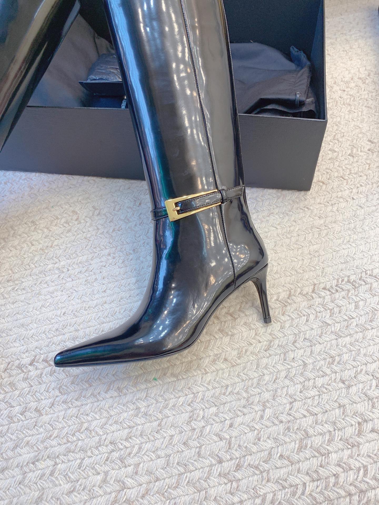 Bagsaaa Y51 Lee Boots In Glazed Leather Black
