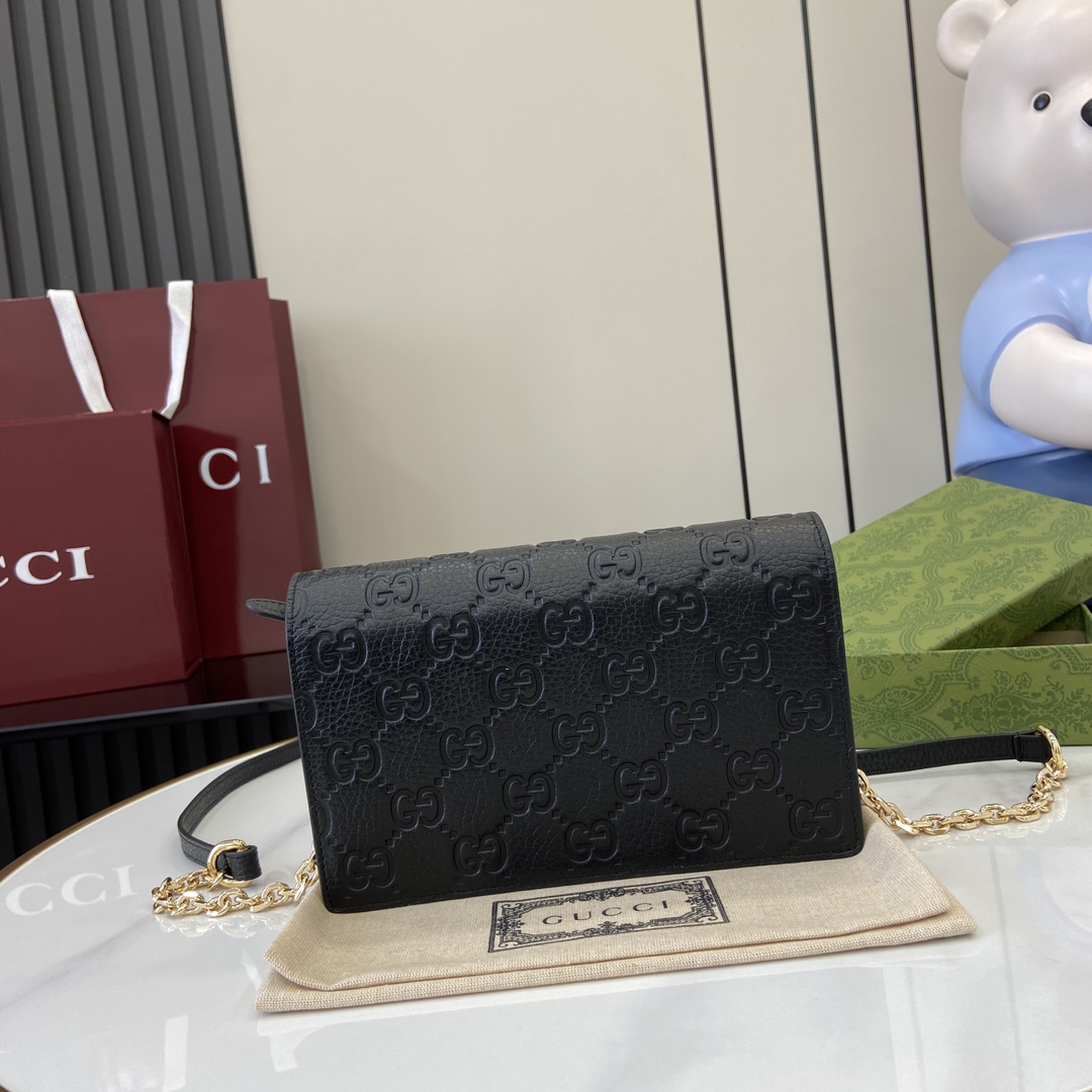 Bagsaaa Gvc*1 GG Emblem S*per mini shoulder bag 818705 black - 20 x 12.5 x 4 cm