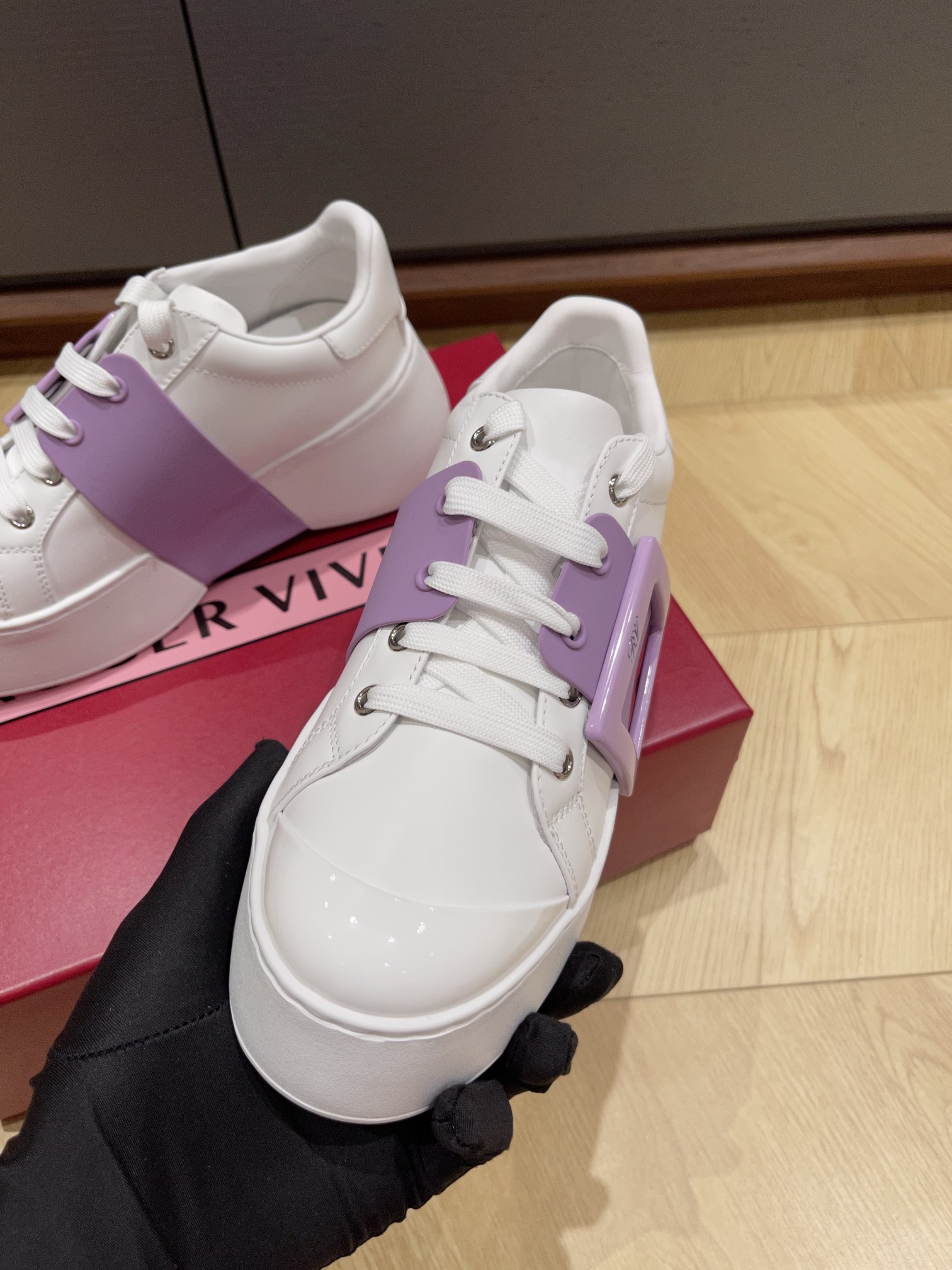 Bagsaaa Roger Vivier Viv