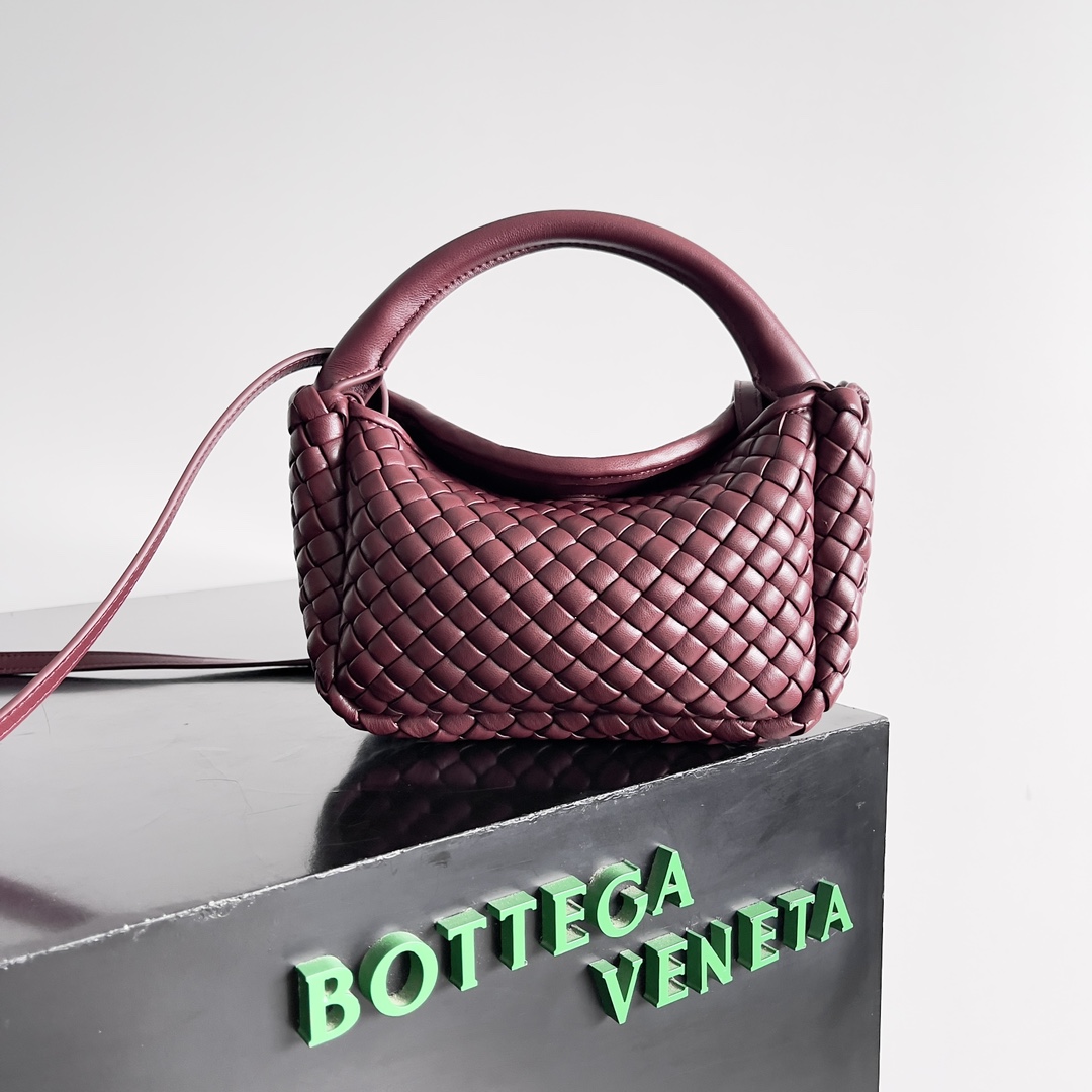 Bagsaaa B0tt*ga Ven*ta Small Cobble Top Handle 805739 Dark Red - 23*11*8 cm