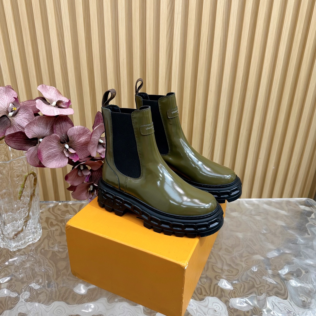 Bagsaaa LV Record Chelsea Boot Dark Green