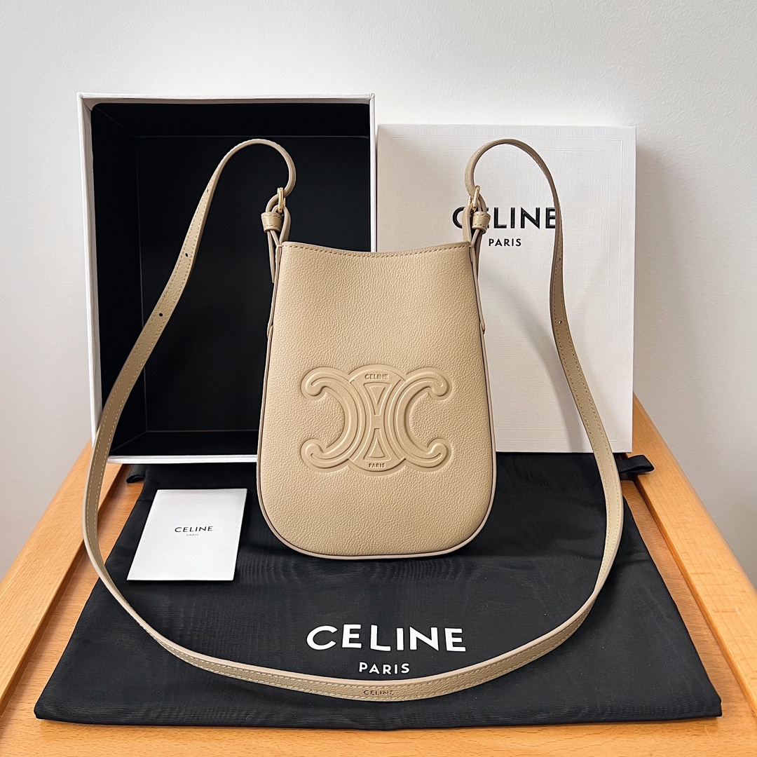 Bagsaaa Ce1i*e Phone Pouch Heloise In S*pple Calfskin Beige - 15 x 19.2 x 3 CM