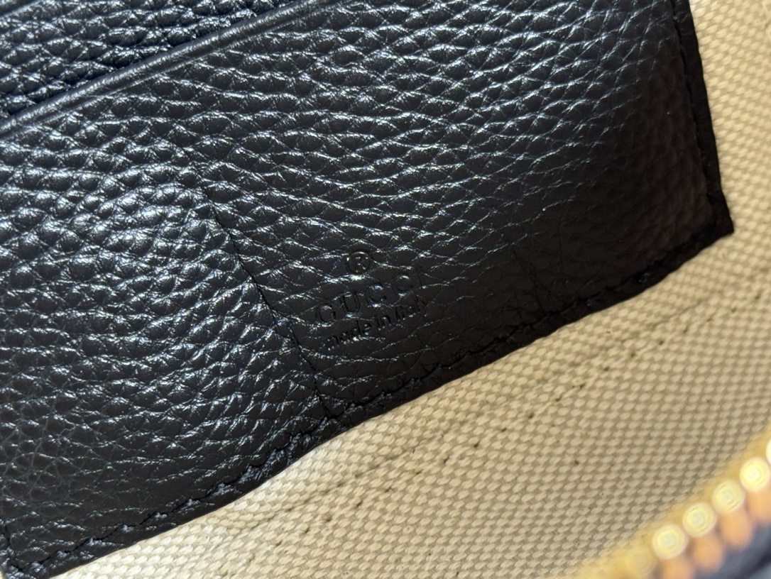 Bagsaaa Gvc*1 GG Emblem S*per mini bag black 815949 - 20x12x5 cm