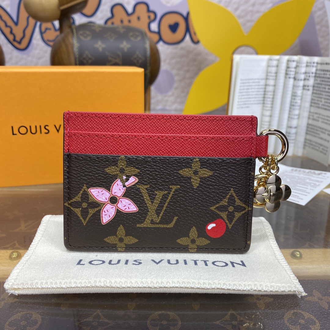 Bagsaaa L0vis Vvtt0n M12215 LV Charms Card Holder Red - 10.2 x 7.3 x 0.3 cm