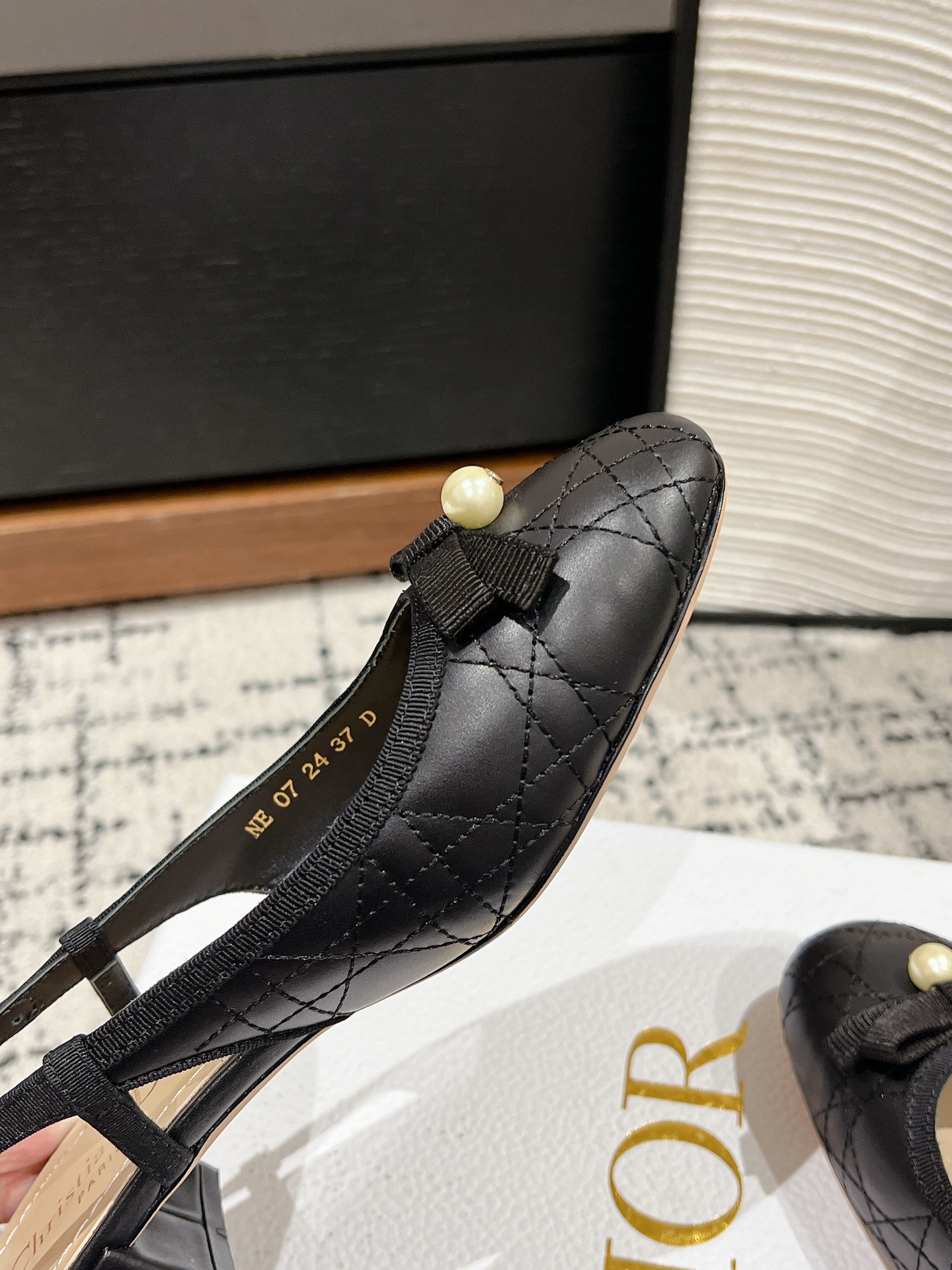Bagsaaa D10r Ballet Slingback Pump Black Quilted Cannage Calfskin 3cm