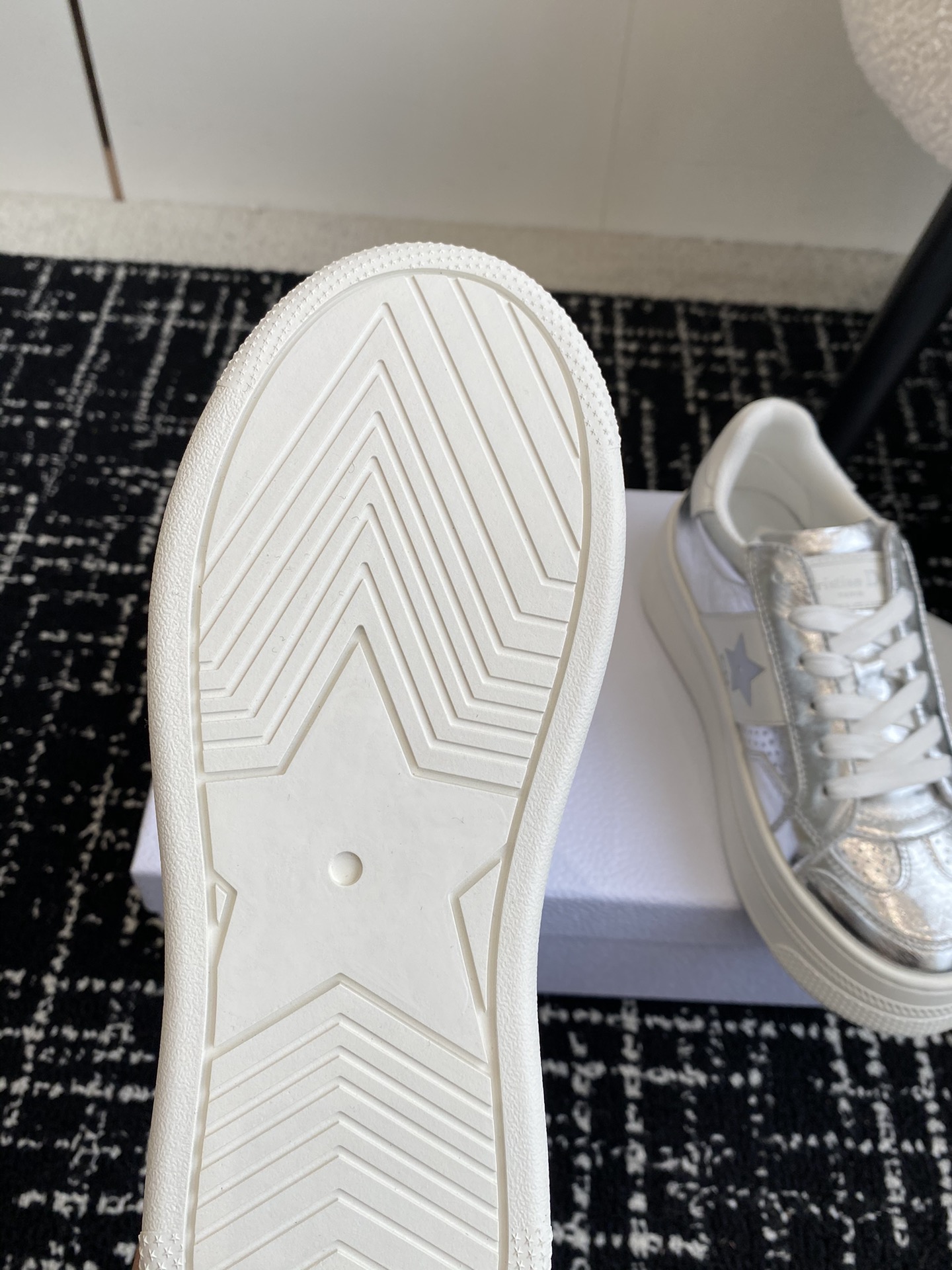 Bagsaaa D10r Star Platform Sneaker Silver-Tone Crinkled-Effect Lambskin and White Calfskin