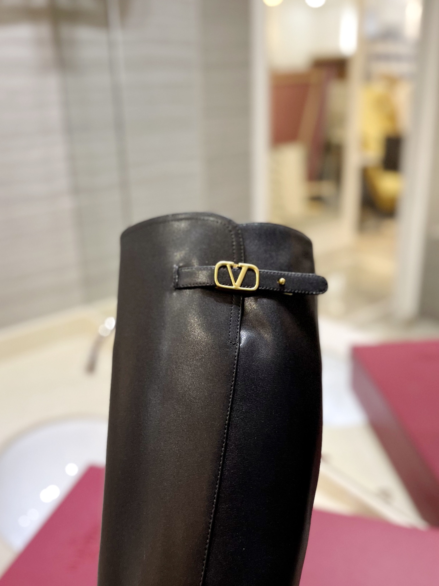 Bagsaaa Va1e*ntin0 Vlogo Signature Calfskin Boot Black 95mm