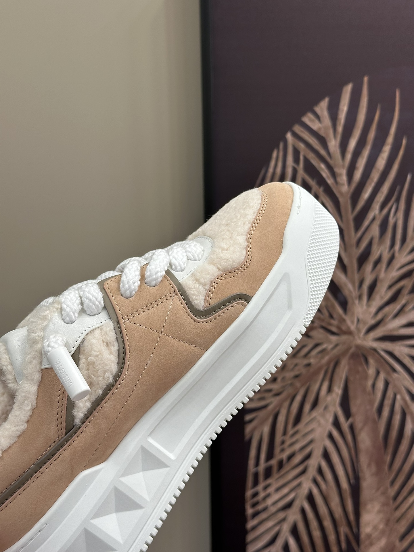 Bagsaaa Va1e*ntin0 One Stud Xl Nubuck And Wool Sneaker Beige