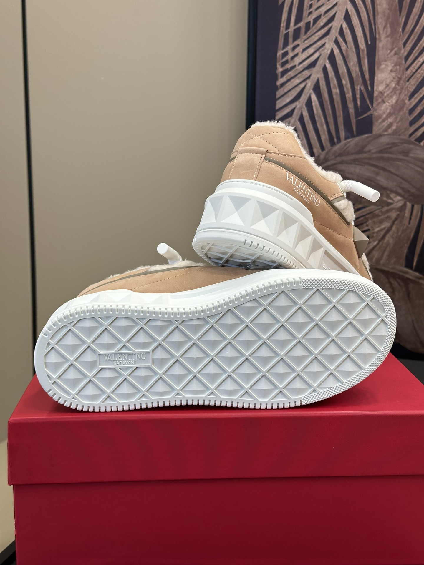 Bagsaaa Va1e*ntin0 One Stud Xl Nubuck And Wool Sneaker Beige