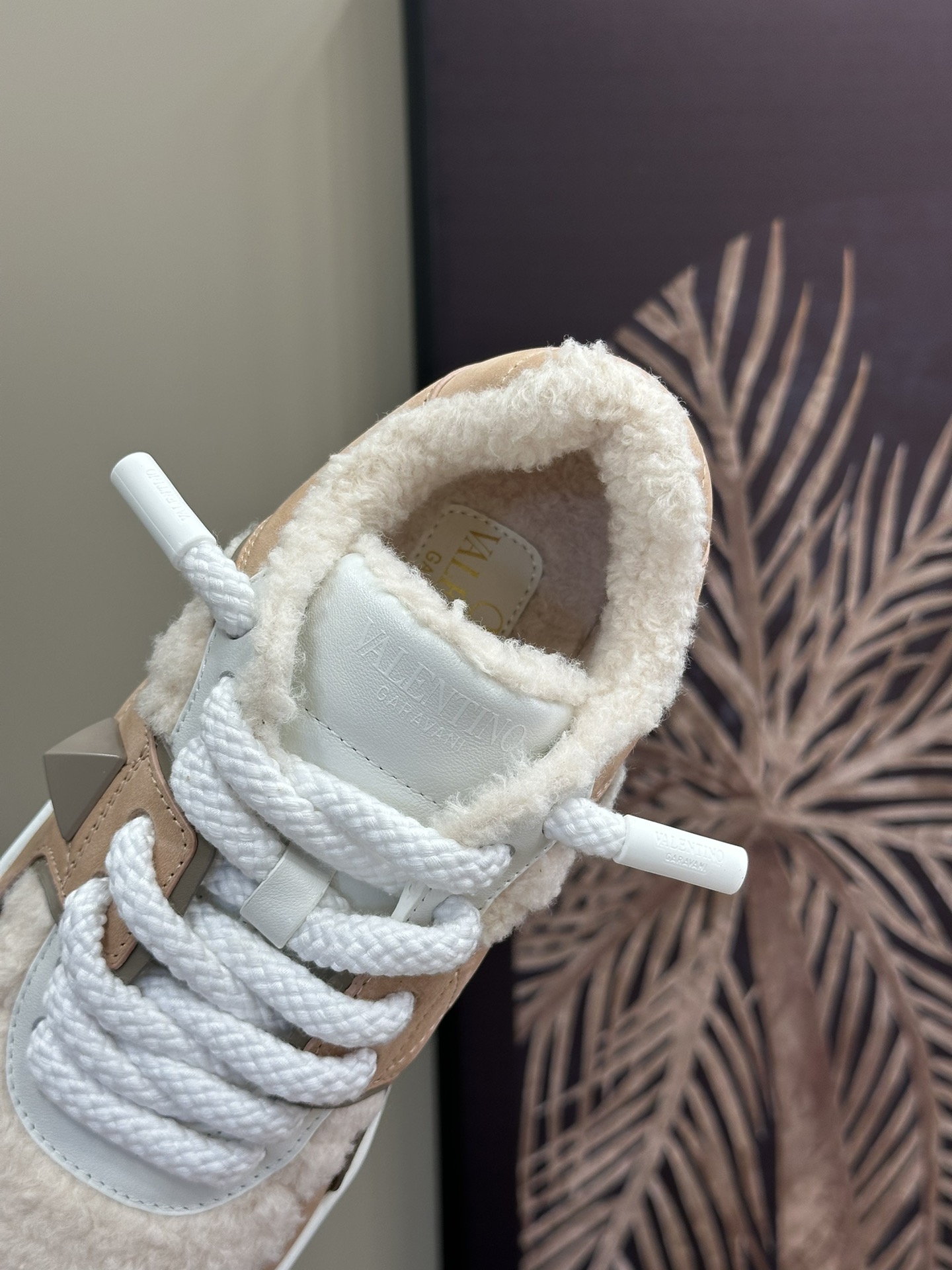 Bagsaaa Va1e*ntin0 One Stud Xl Nubuck And Wool Sneaker Beige