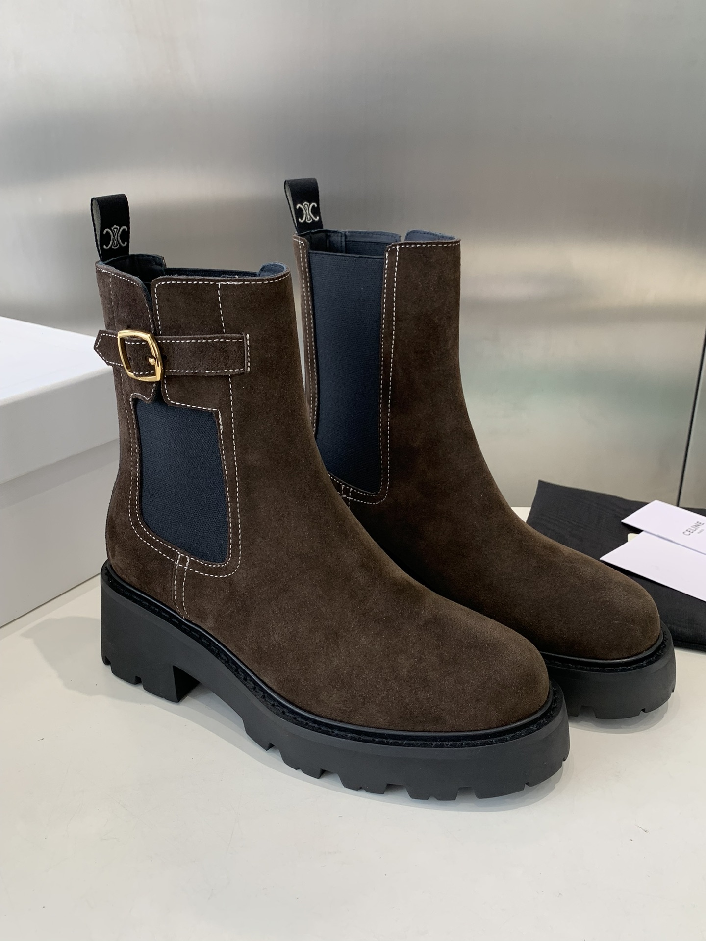 Bagsaaa Ce1i*e Triomphe Rangers Chelsea Boot In Suede Calfskin Dark Brown