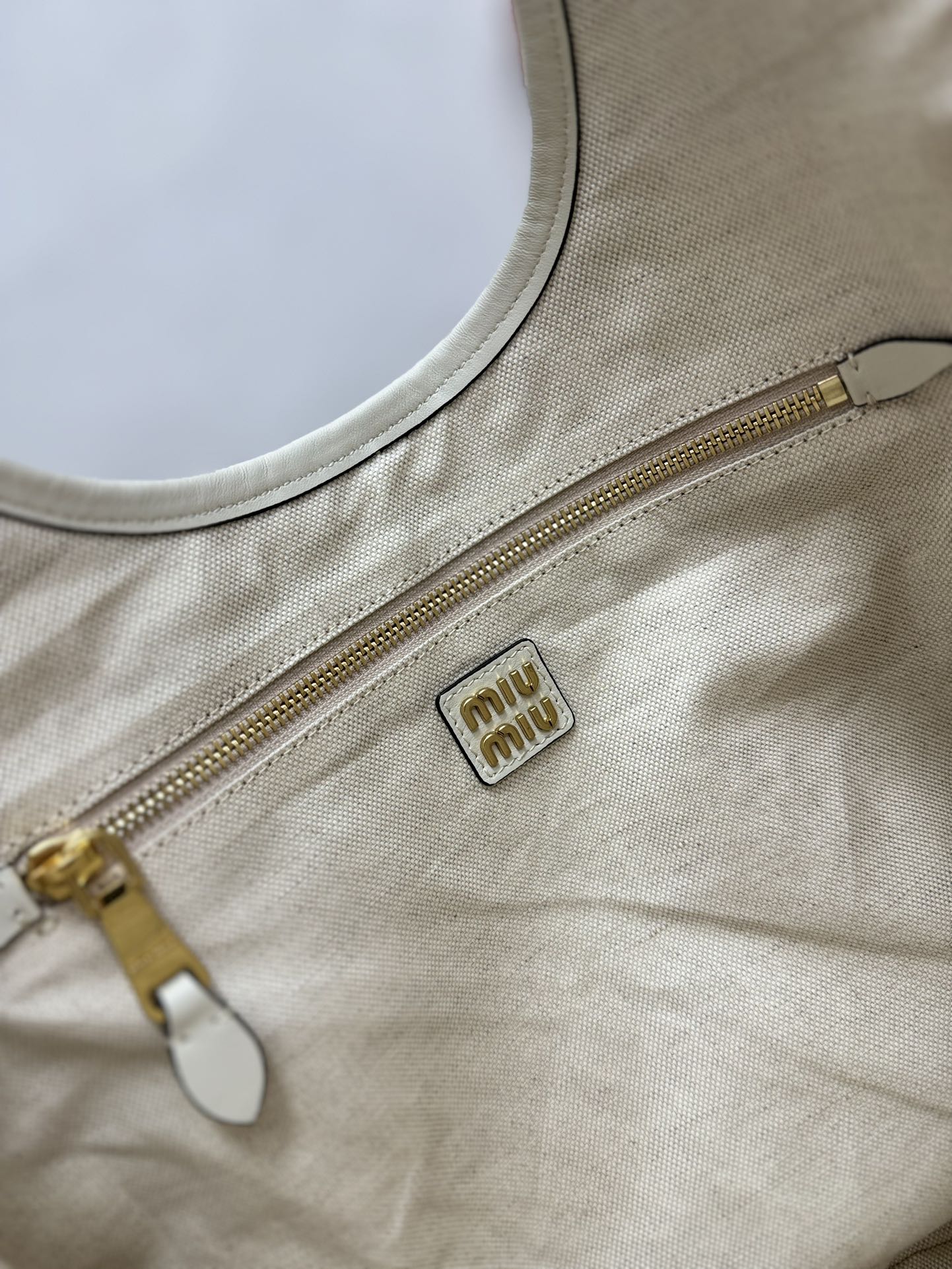 Bagsaaa M1um1u IVY Leather Bag Chalk White - 40x35 cm