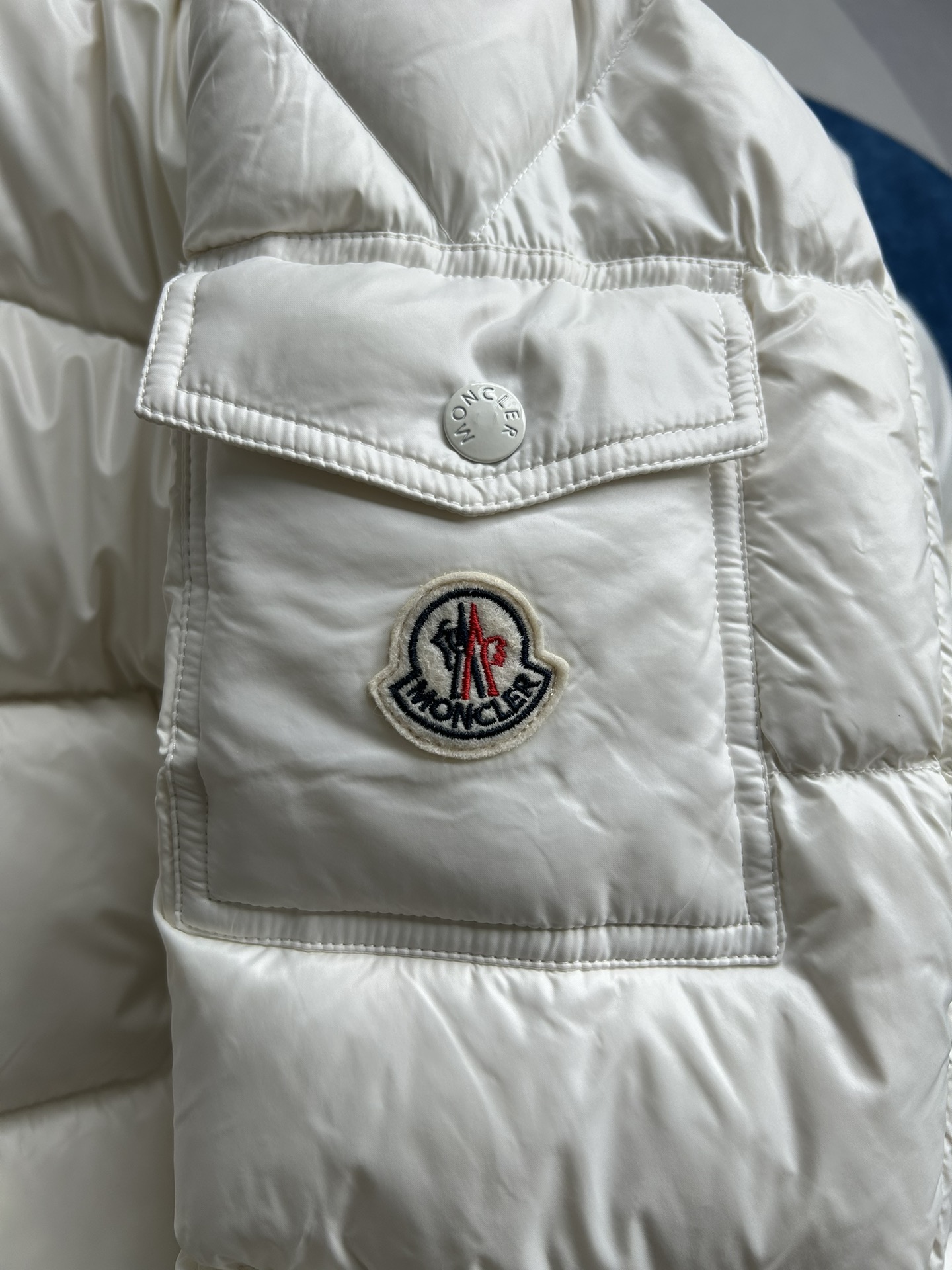 Bagsaaa Moncler White Puffer Jacket