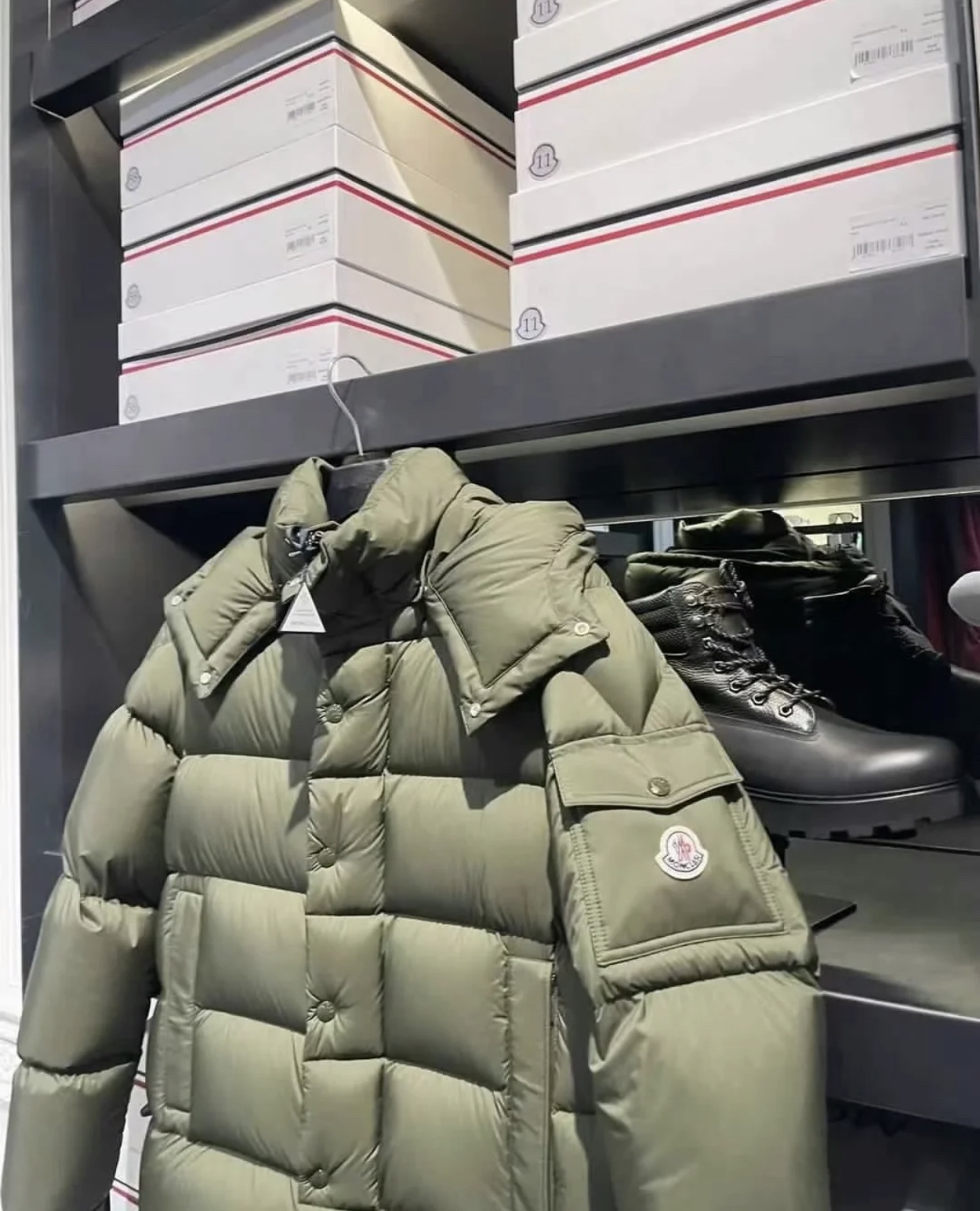 Bagsaaa Moncler Olive Green Puffer Jacket