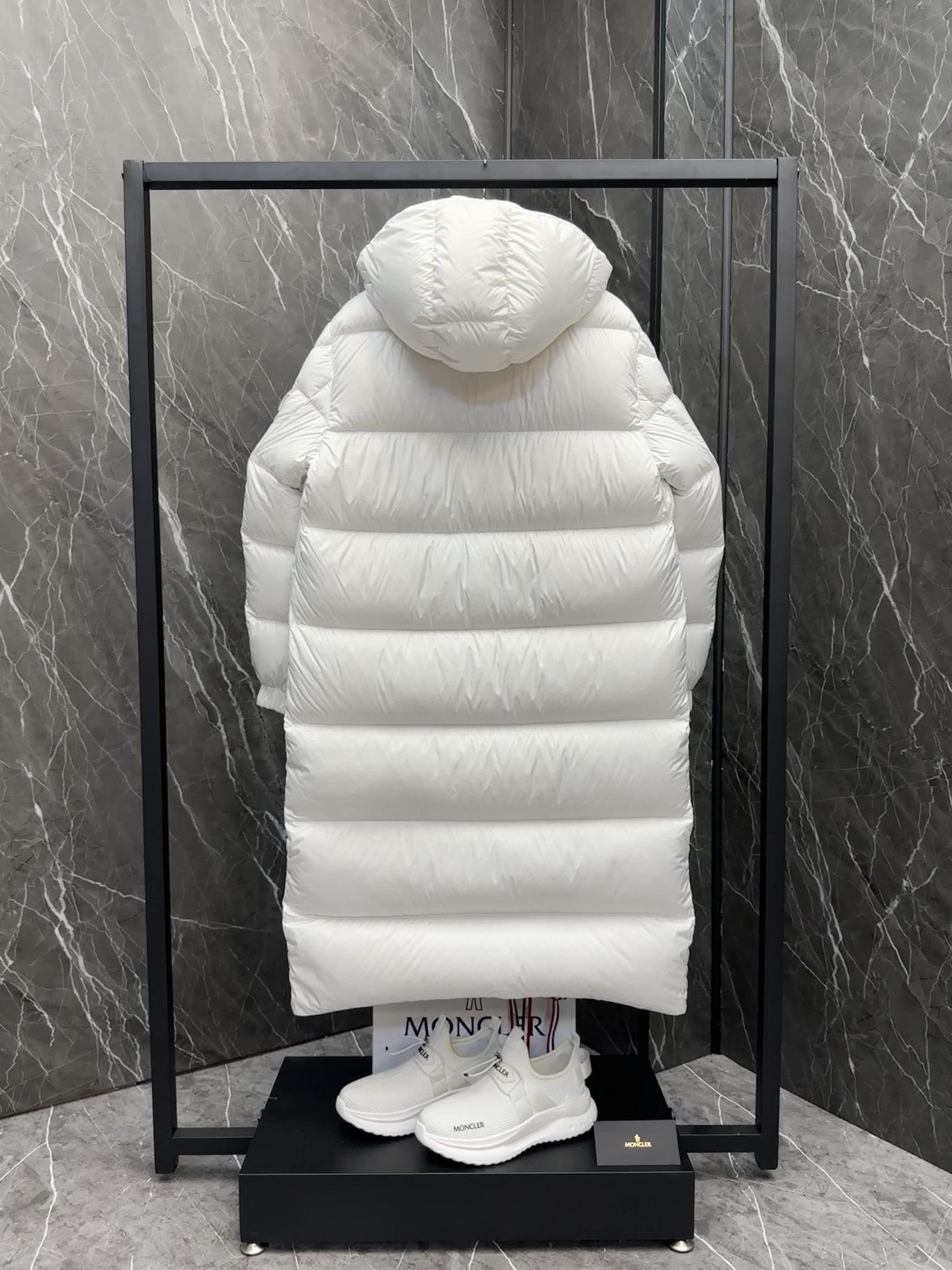 Bagsaaa Moncler Hanoverian Hooded Long Down Jacket White