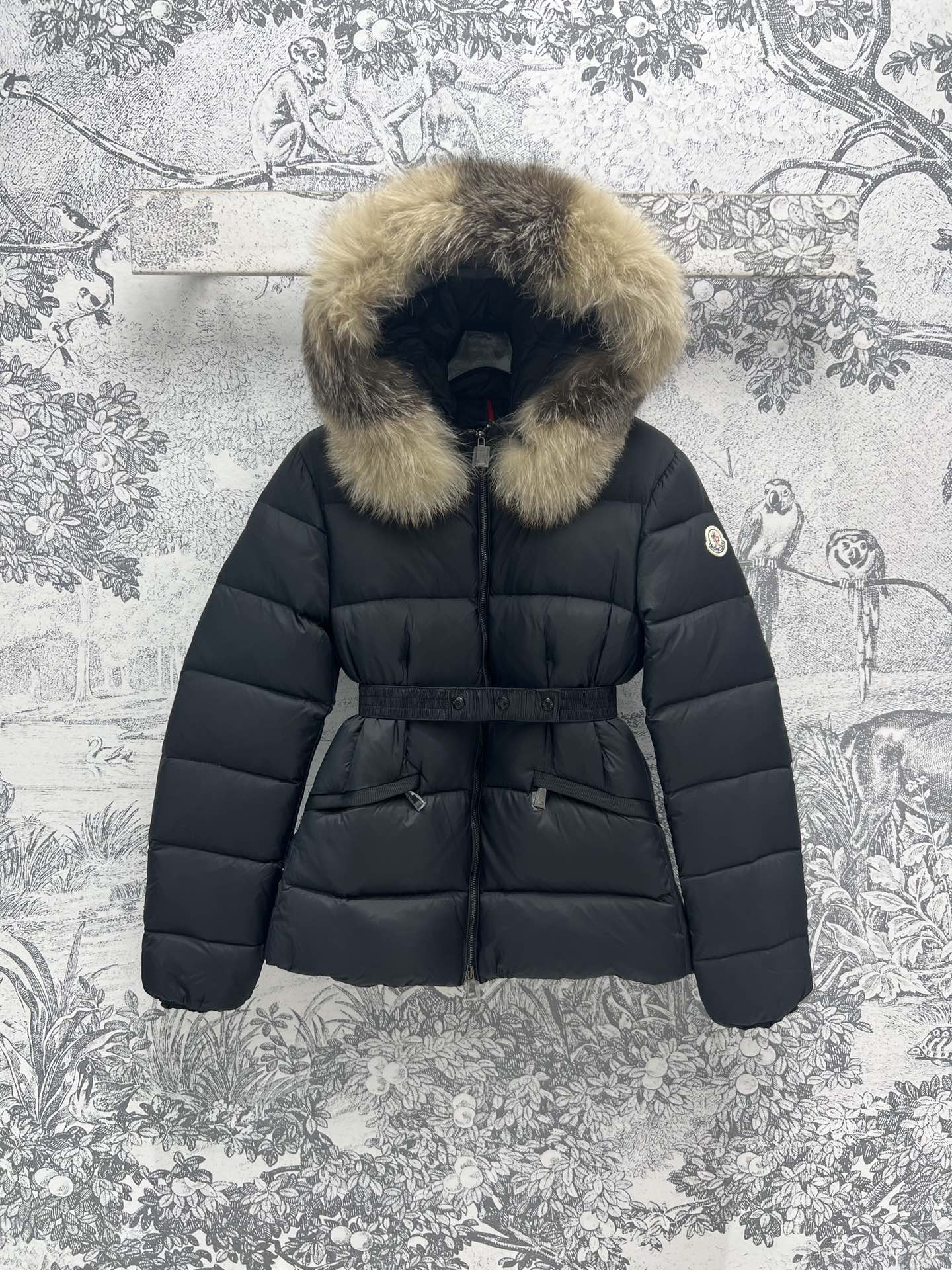 Bagsaaa Moncler Boed Hooded Shearling Short Down Jacket
