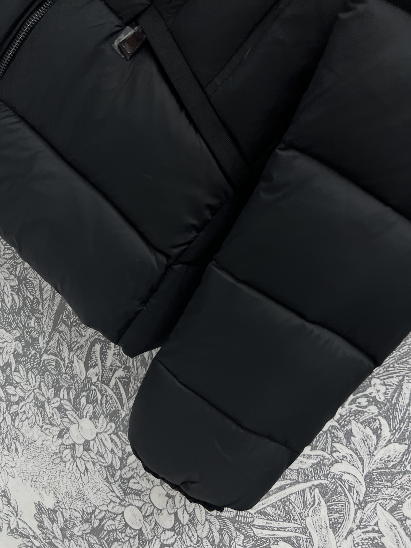 Bagsaaa Moncler Boed Hooded Shearling Short Down Jacket