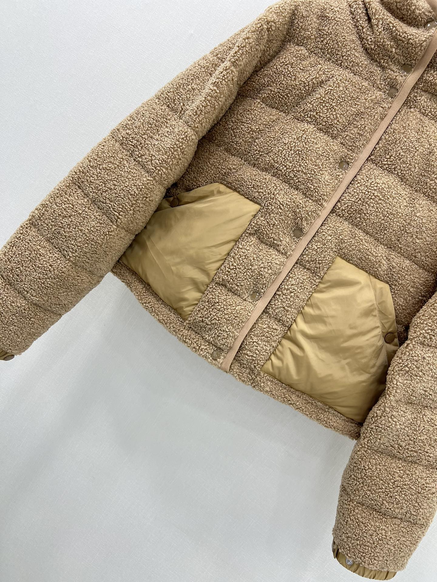 Bagsaaa Moncler Audrieu Teddy Hooded Short Down Jacket Beige