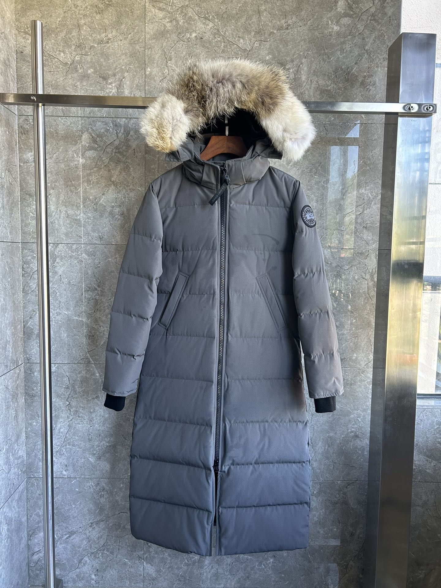 Bagsaaa Can*a G00se Mystique Parka Heritage Gray