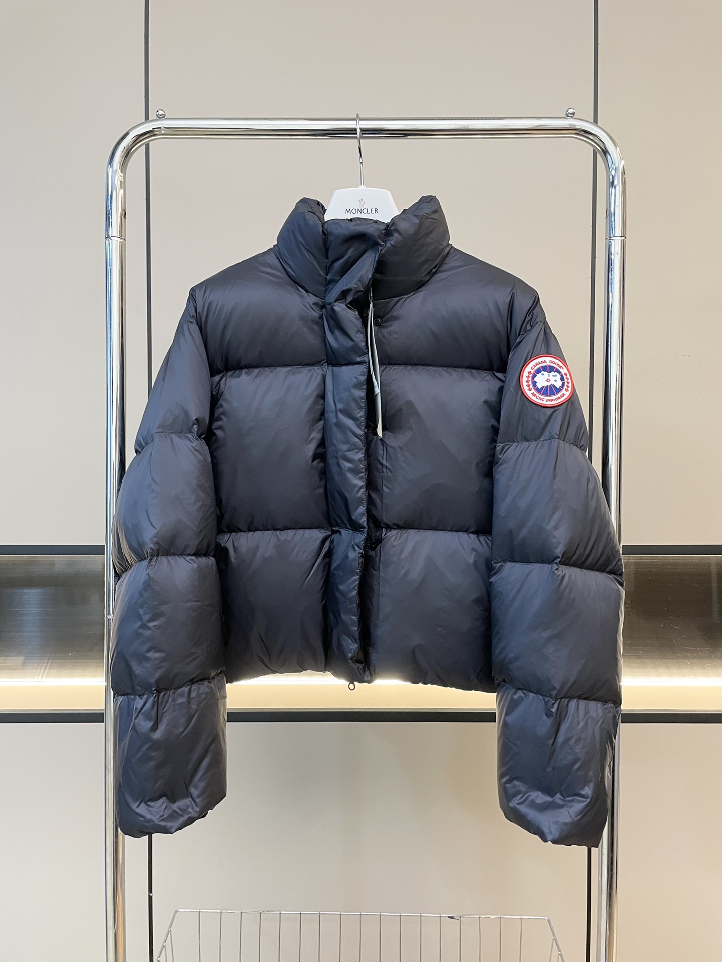 Bagsaaa Can*a G00se Cypress Cropped Puffer Black