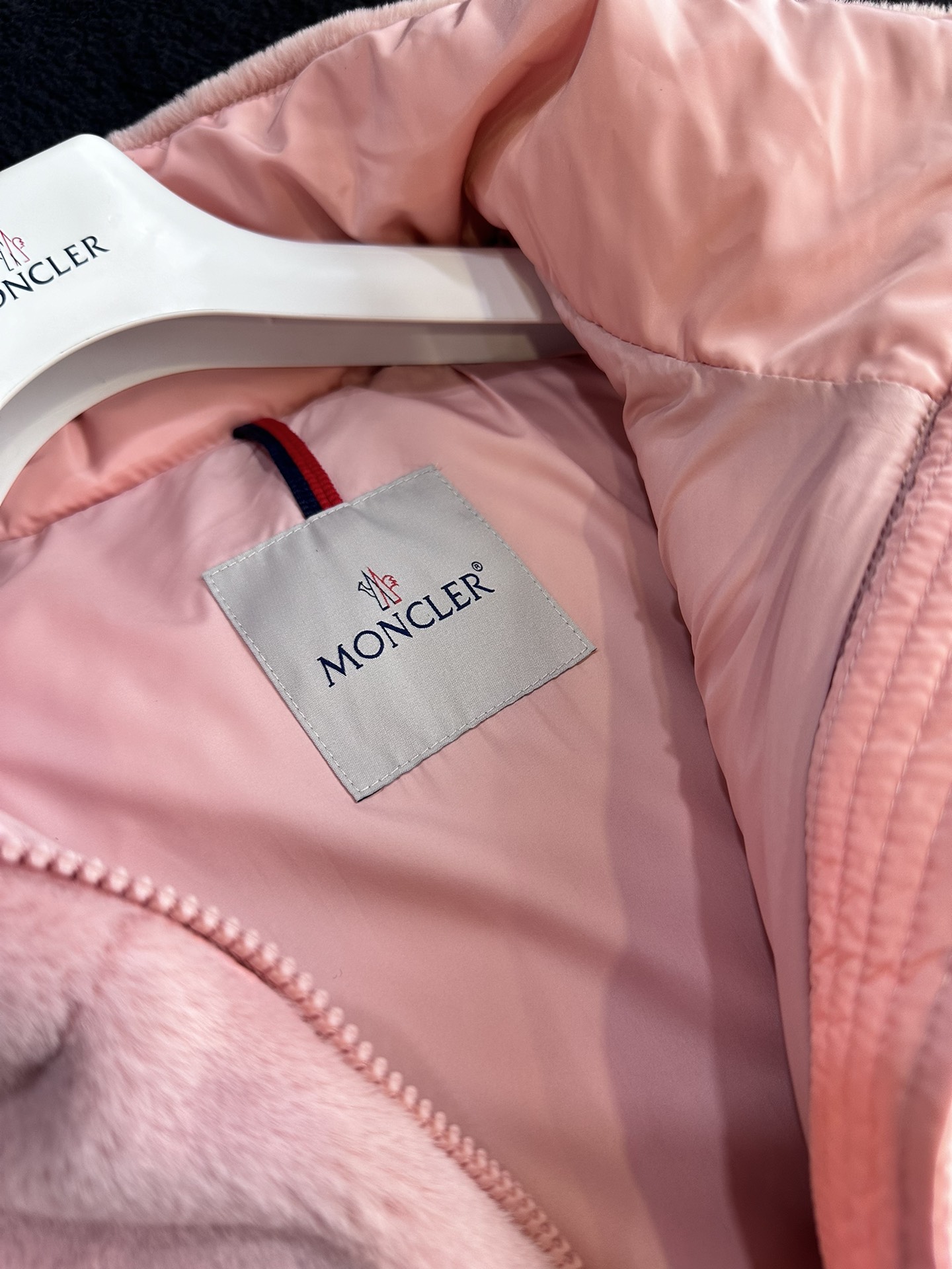 Bagsaaa Moncler Arques Teddy Down Gilet Pink