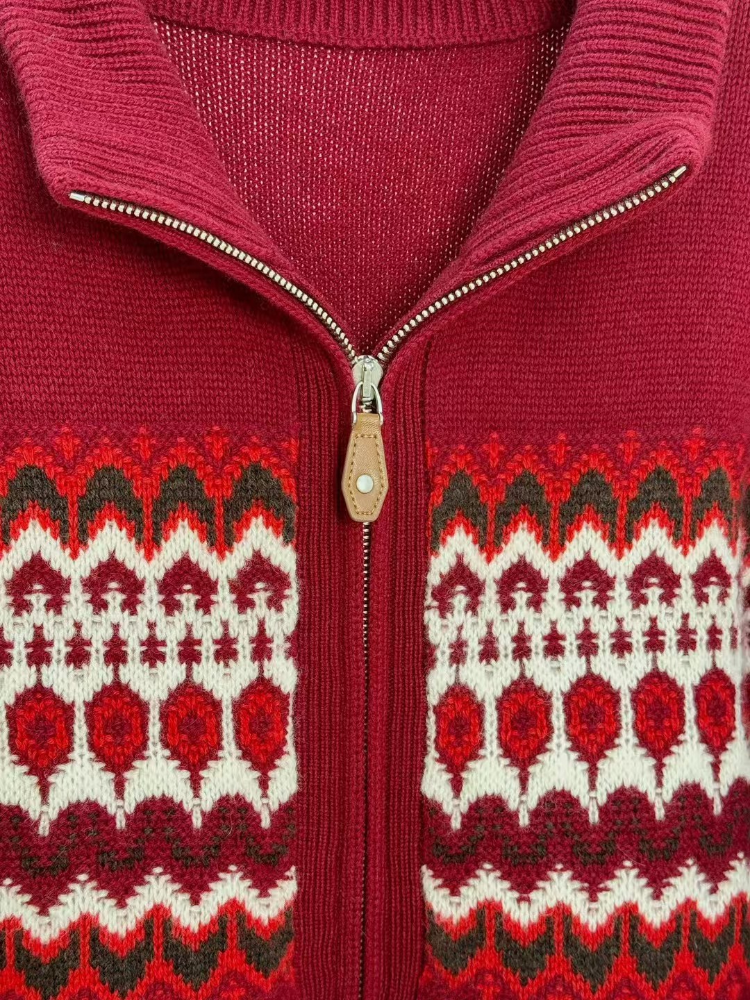 Bagsaaa L0r0 P1ana Alpe Pile Bomber Jumper Cashmere Red