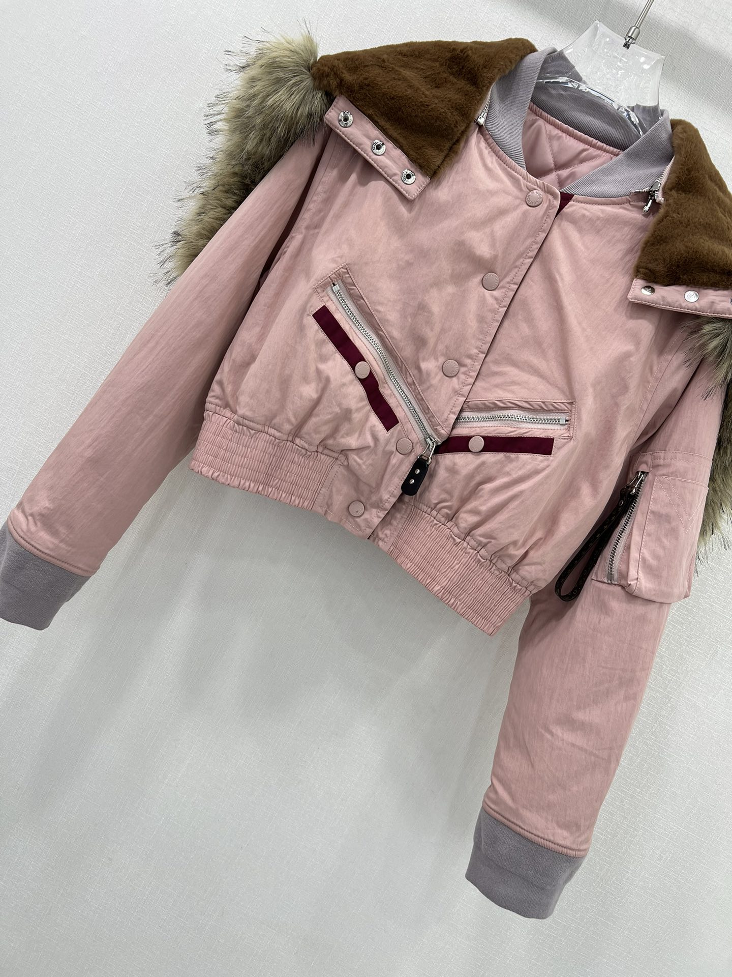 Bagsaaa L0vis Vvtt0n Hooded Cropped Utility Bomber Jacket Pink