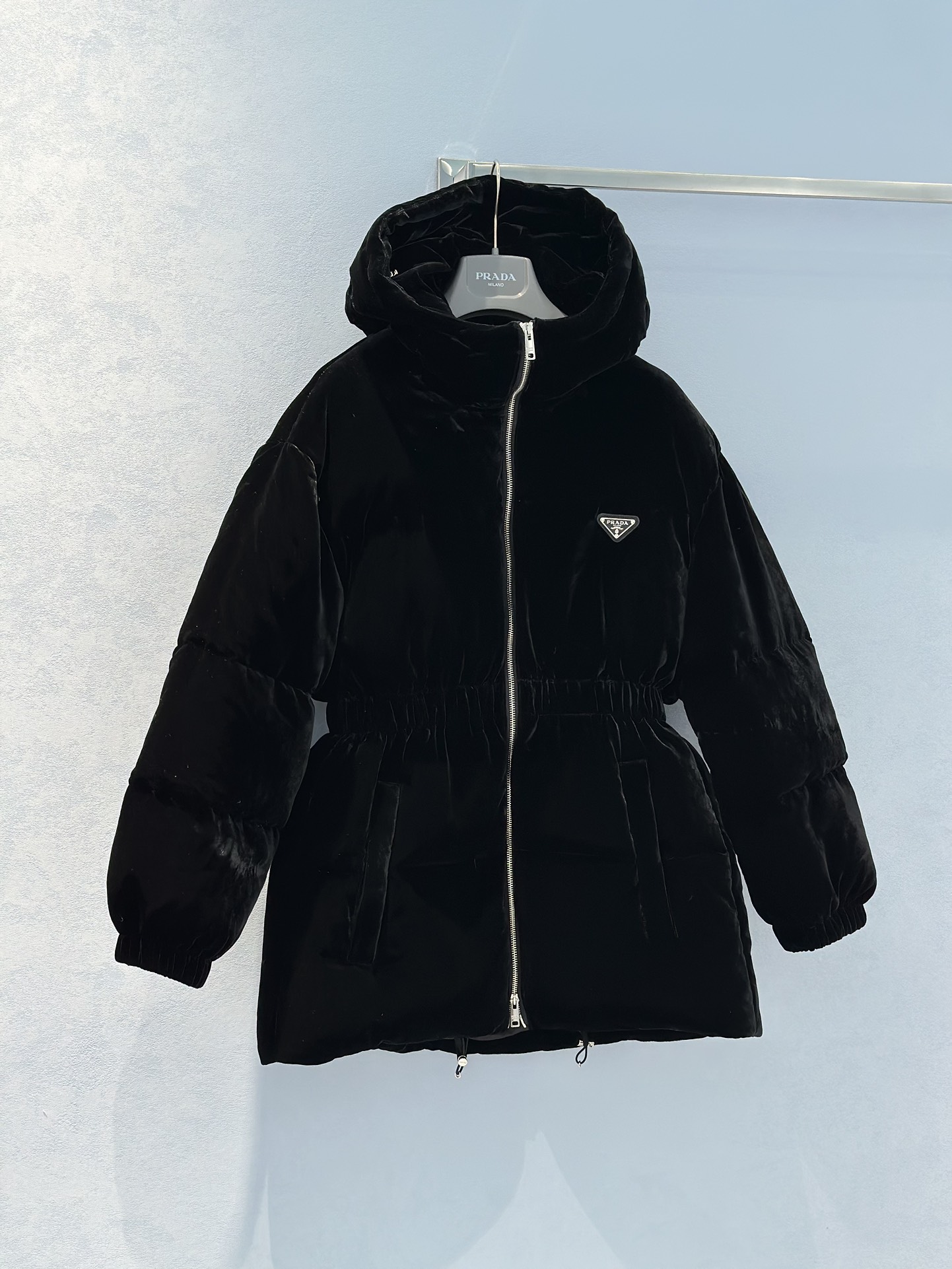 Bagsaaa Pra*a Velvet down jacket black