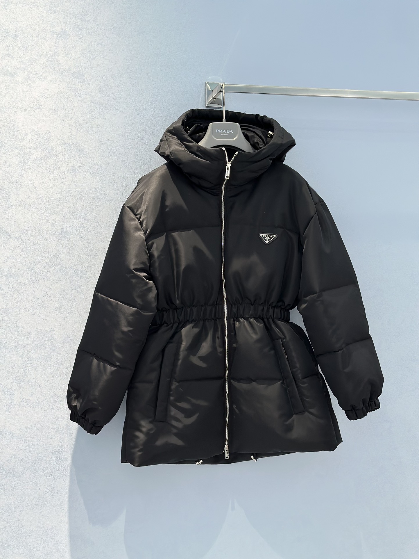 Bagsaaa Pra*a Re-Nylon down jacket black