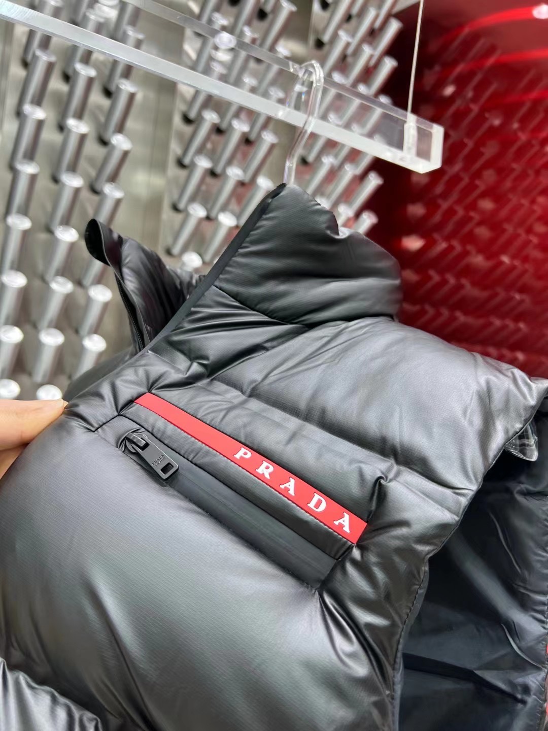 Bagsaaa Pra*a Light Re-Nylon down vest black