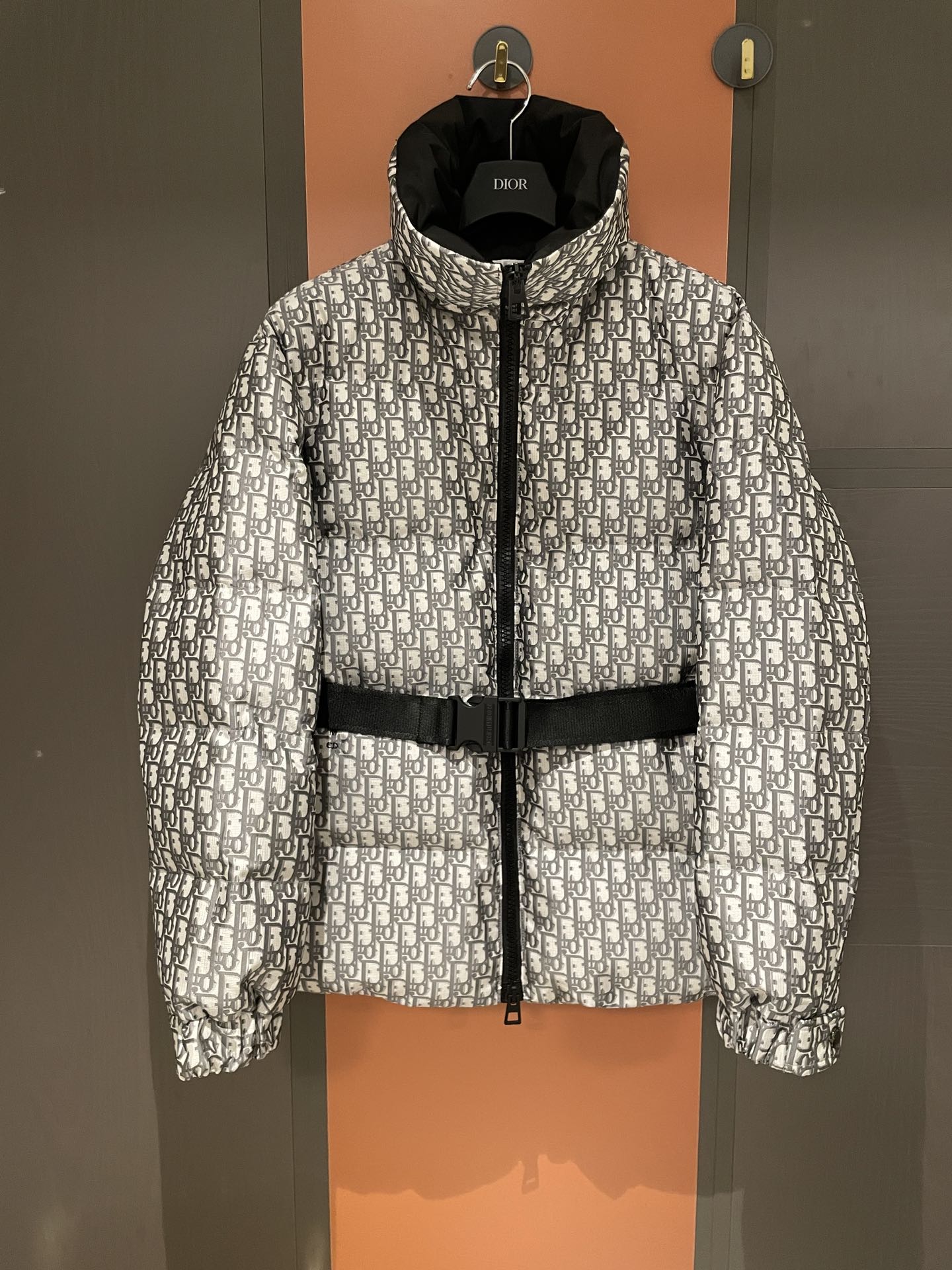 Bagsaaa D10rAlps Belted Puffer Jacket Gray D10r Oblique Quilted Technical Taffeta