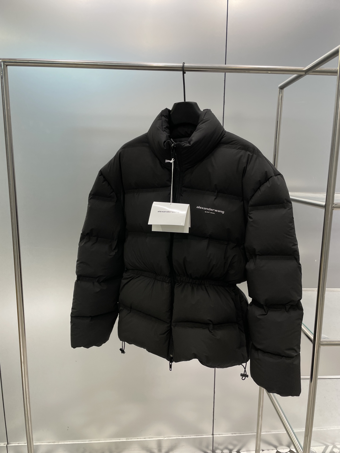 Bagsaaa A1exa*der Wang cropped puffer coat with reflective logo black