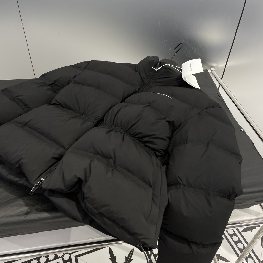 Bagsaaa A1exa*der Wang cropped puffer coat with reflective logo black
