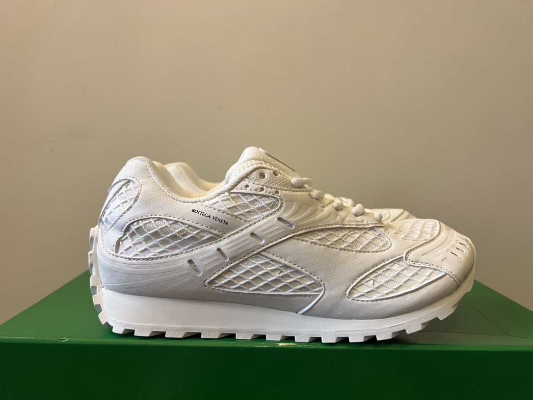 Bagsaaa B0tt*ga Ven*ta Orbit Sneaker White
