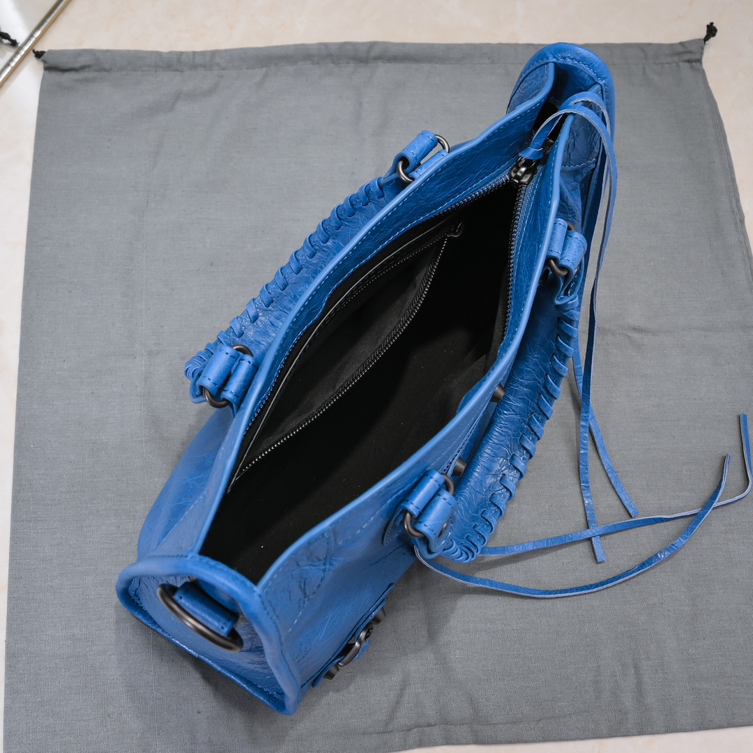 Bagsaaa Ba1en*iaga Le City Small Bag in blue - 30x20x11cm