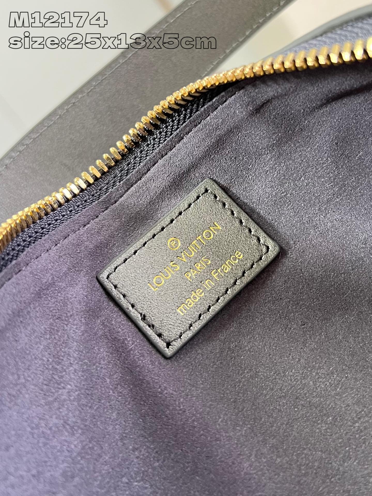 Bagsaaa L0vis Vvtt0n M12174 Pochette Sèvres Metal color - 13 x 5 x 25.5 cm